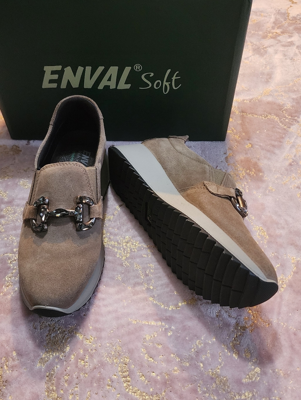 ENVAL SOFT | Taupe Suede Slip-On Sneakers